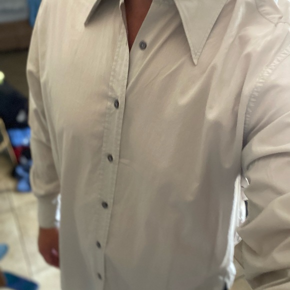 AUTHENTIC GUCCI MENS LIGHT GRAY BUTTON DOWN DRESS SHIRT IN EUC. - Picture 10 of 13